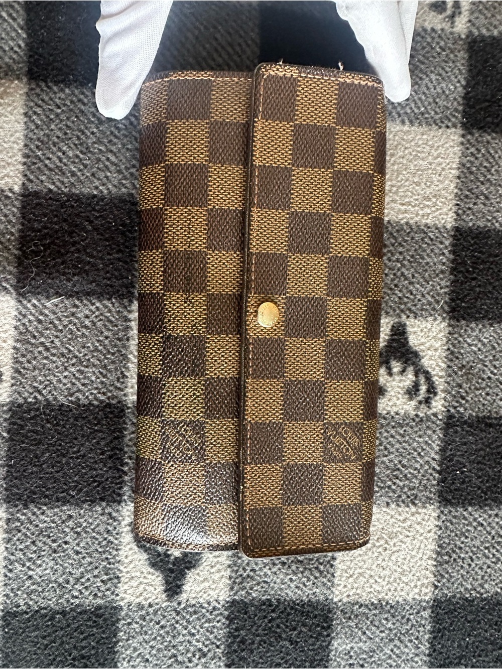 Authentic Louis Vuitton Damier Ebene Brown Canvas Key/Accessory Holder